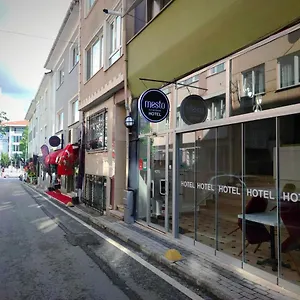 Olen Altunizade Istanbul